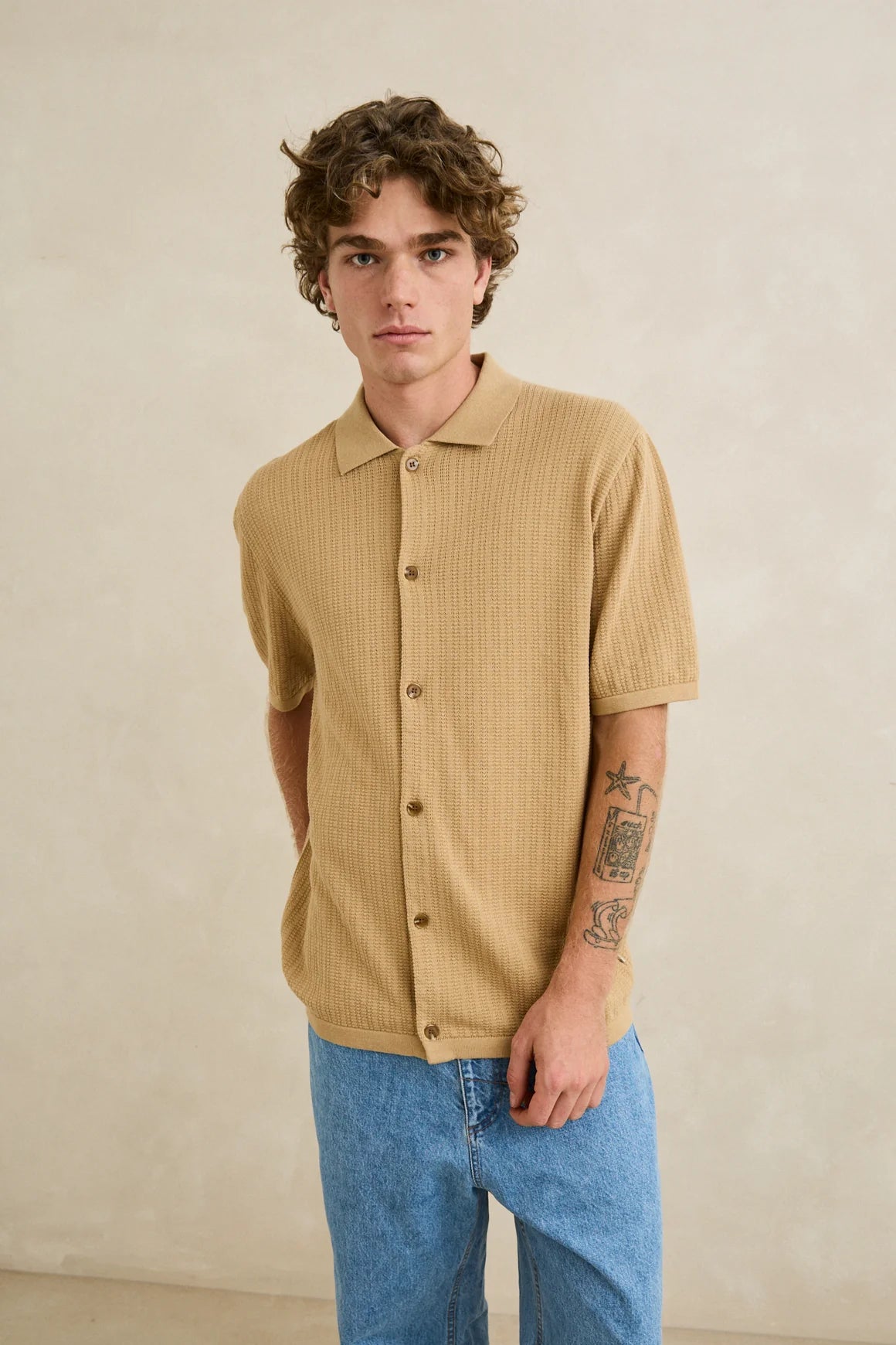 RHYTHM TEXTURED KNIT SS SHIRT SAND