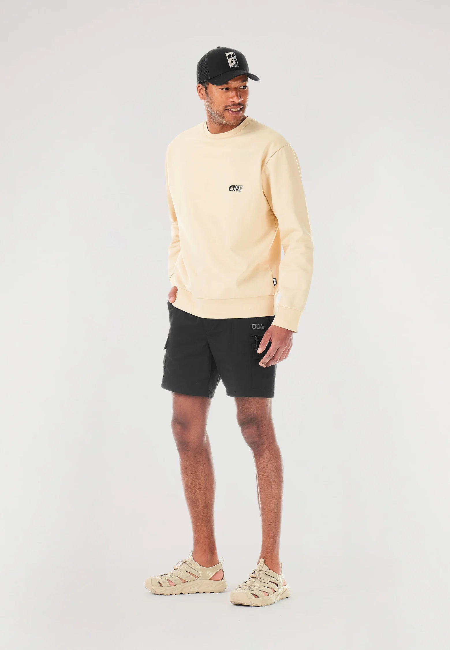 Pull Picture Shakay crew wood ash